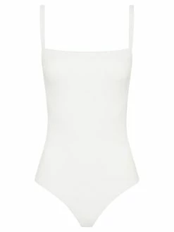 UNDONE shop 19 Matteau Square Maillot