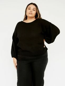 Dominique Healy Bella Blouse 29 Dominique Healy Bella Blouse -UNDONE shop TheUNDONE DominiqueHealy BellaBlouse Black C ab9a1c23 b54a 43c6 8387 00dff95fa70a 1024x1024