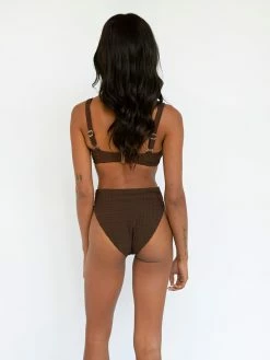 Form And Fold The Crop Top 12 Form And Fold The Crop Top -UNDONE shop TheUNDONE FormandFold TheCropTop 90sRiseBottom Espresso B cb92bcec c8d9 48ff 80d0 17e8819ad71b 1024x1024