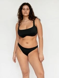 Form And Fold The Staple Bottom 10 Form And Fold The Staple Bottom -UNDONE shop TheUNDONE FormandFold TheCropTop TheStapleBottom Black FF 1024x1024