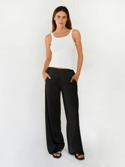 Hyde & Stone Rib Tank 10 Hyde & Stone Rib Tank -UNDONE shop TheUNDONE HydeandStoneRibTank White ChristopherEsber BiasTrouser Black FF 426a0182 2556 4b87 99ea 953a821f5349 1024x1024 1