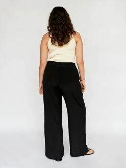Matteau Drawstring Trouser -UNDONE shop TheUNDONE Matteau DrawstringTrouser Black FB 1024x1024