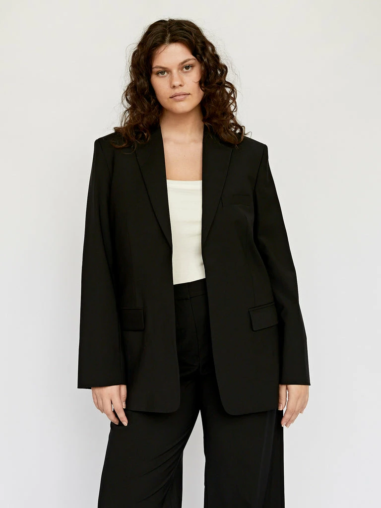Matteau Relaxed Tailored Blazer 7 Matteau Relaxed Tailored Blazer - Image 5