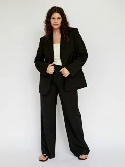 Matteau Relaxed Tailored Blazer 15 Matteau Relaxed Tailored Blazer -UNDONE shop TheUNDONE Matteau RelaxedTailoredBlazer Black FF e3f72bc0 ee18 419d a2b9 8e1eae8fb459 1024x1024