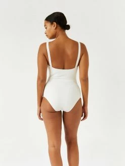 Matteau Square Maillot 12 Matteau Square Maillot -UNDONE shop TheUNDONE Matteau SquareMaillotonepieceswimsuit whitechalkcrinkle FB 1024x1024