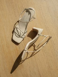 Nelson Made Juliette Midi 11 Nelson Made Juliette Midi -UNDONE shop TheUNDONE NelsonMade Juliette Midi Heel Crema E2 1024x1024 1