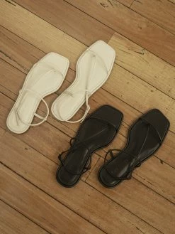 Nelson Made Juliette Sandal -UNDONE shop TheUNDONE NelsonMade Juliette Sandal Crema Black E 726944cd 713b 44f6 89dc 23bcf5c14478 1024x1024 2