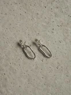 Released From Love Classic Link Earrings 003 -UNDONE shop TheUNDONE Released From Love Classic Link Earrings 003 Silver E 1024x1024