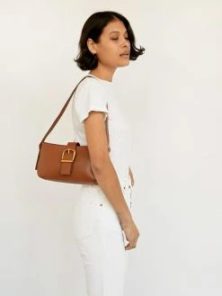 Rylan Soft Baguette Bag -UNDONE shop TheUNDONE Rylan Soft Baguette with Buckle Cognac FF 1024x1024 2