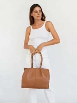 Rylan Large Tote 11 Rylan Large Tote -UNDONE shop TheUNDONE Rylan LargeTote Caramel FF3 1024x1024